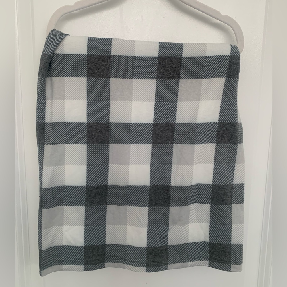 Copper Pearl Car Seat Cover & Nursing Cover Grey Buffalo Check